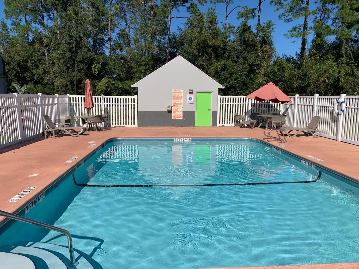 Magnolia Inn Extended Stay Of Kingsland - New 2024 - Book A Kitchen Room - 12 Noon Check Out - Sleep In Late - Better Sleep - Ultra Sparkling - Pool Open Until Until 4Am - Stay And Save Today - 24 Hour Front Desk - Premium Coffee Bar - Award Winning Exterior photo