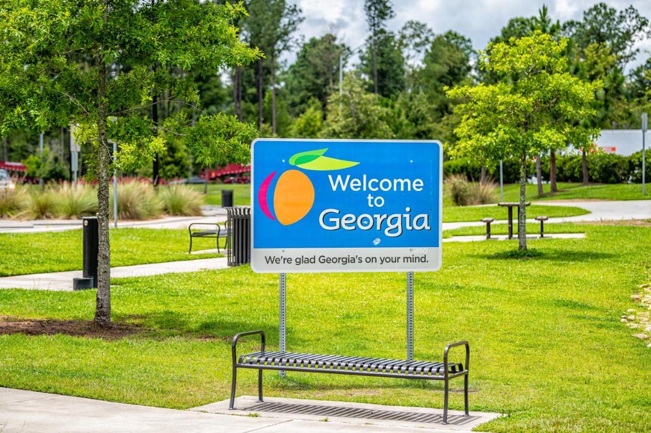 Magnolia Inn Extended Stay Of Kingsland - New 2024 - Book A Kitchen Room - 12 Noon Check Out - Sleep In Late - Better Sleep - Ultra Sparkling - Pool Open Until Until 4Am - Stay And Save Today - 24 Hour Front Desk - Premium Coffee Bar - Award Winning Exterior photo